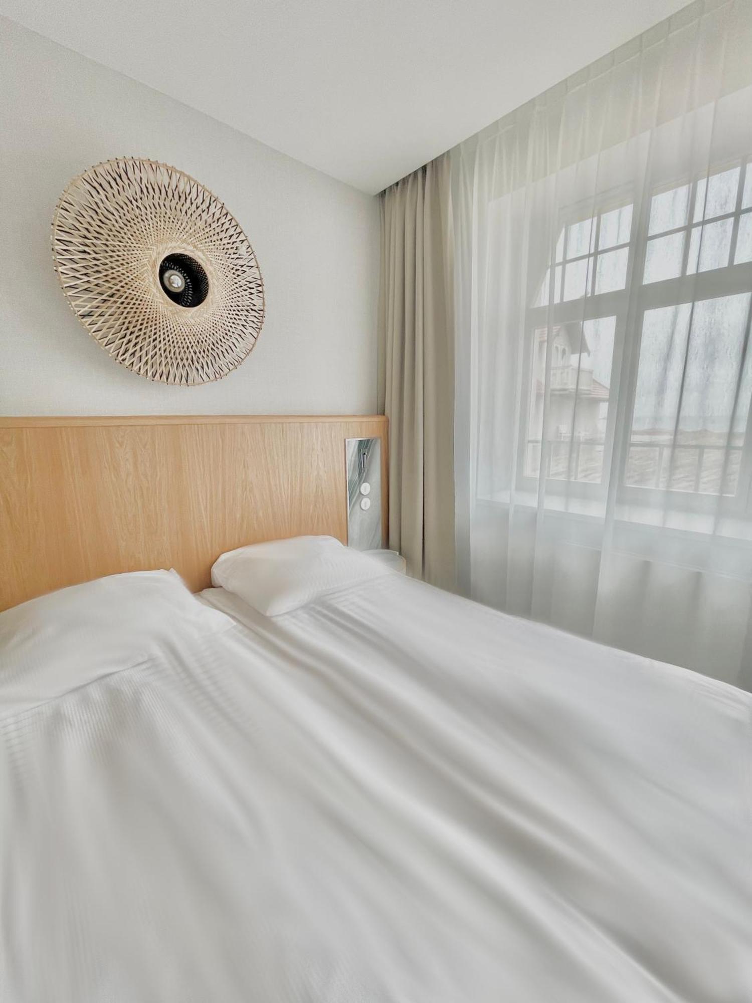 Zhong Hua 3*