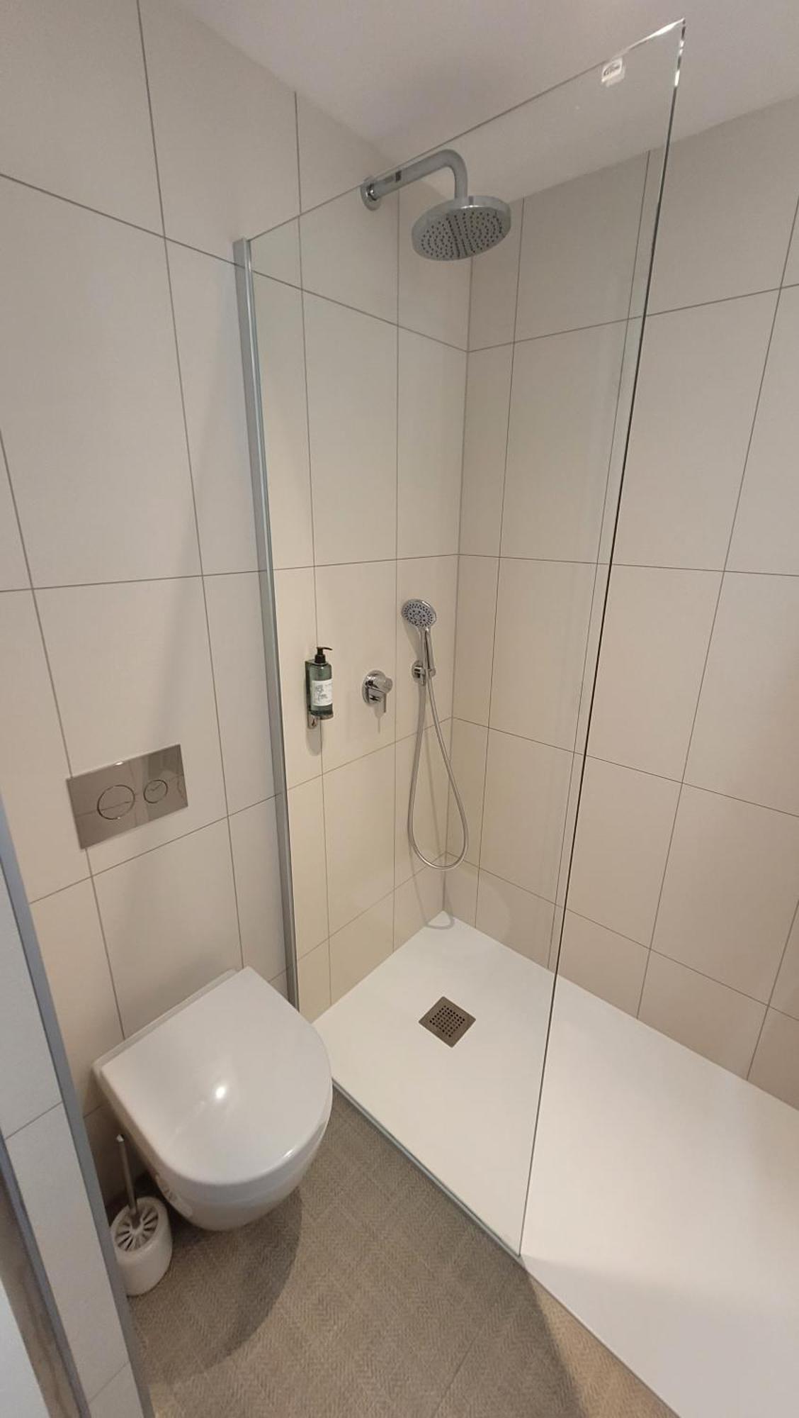 Hotel Zhong Hua 3*